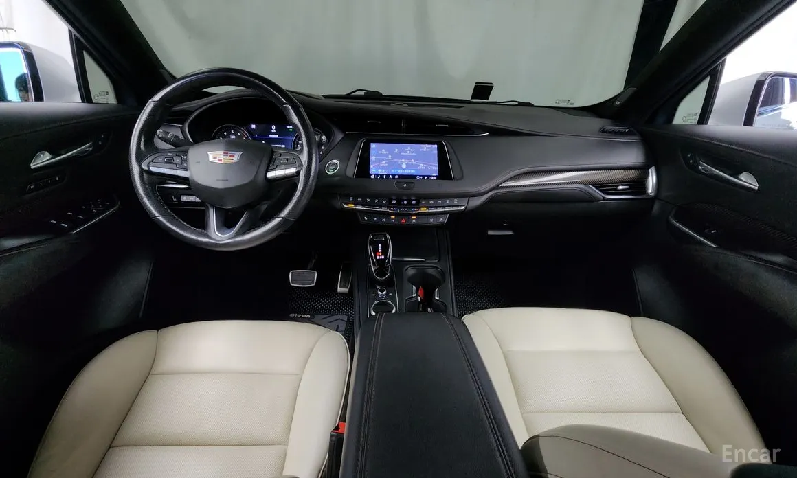 Фото 7 - Cadillac XT4