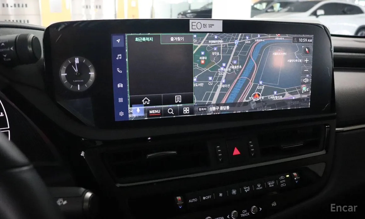 Фото 13 - Lexus ES