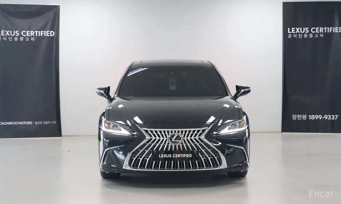 Фото 3 - Lexus ES