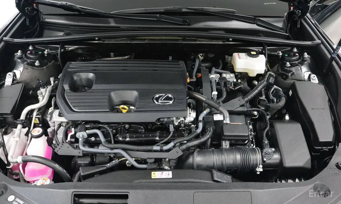 Фото 6 - Lexus ES