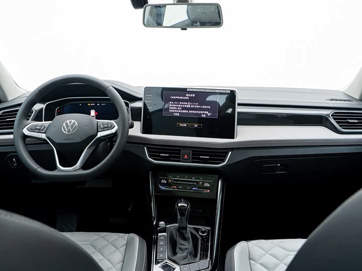 Фото 19 - Volkswagen Tayron