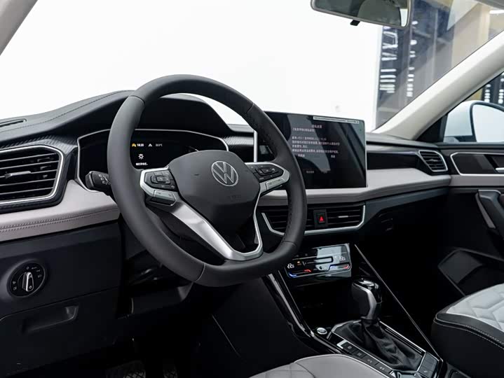 Фото 20 - Volkswagen Tayron