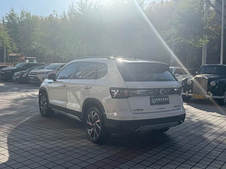 Фото 10 - Volkswagen Tharu