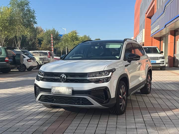 Фото 2 - Volkswagen Tharu