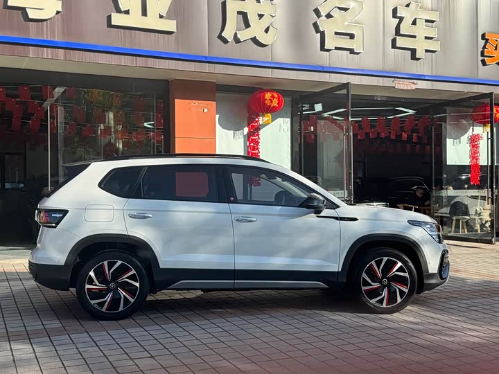 Фото 5 - Volkswagen Tharu