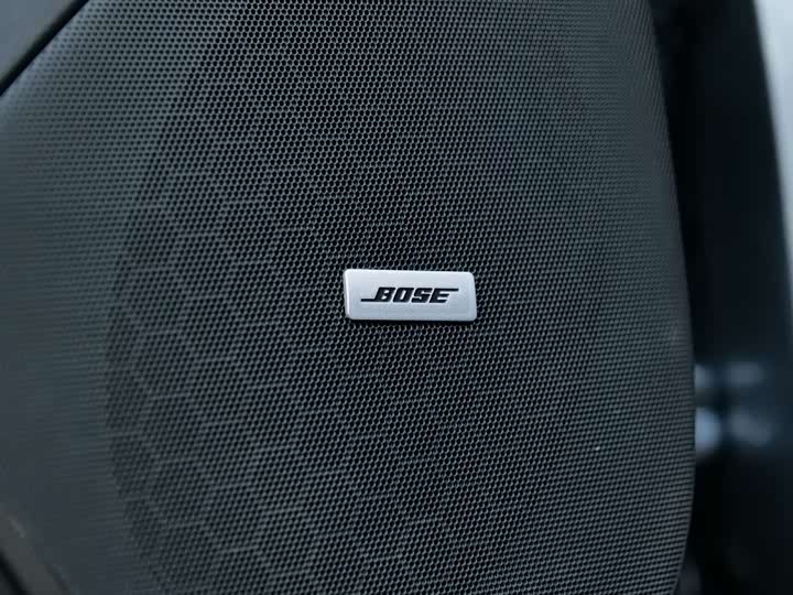 Фото 11 - Cadillac XT5