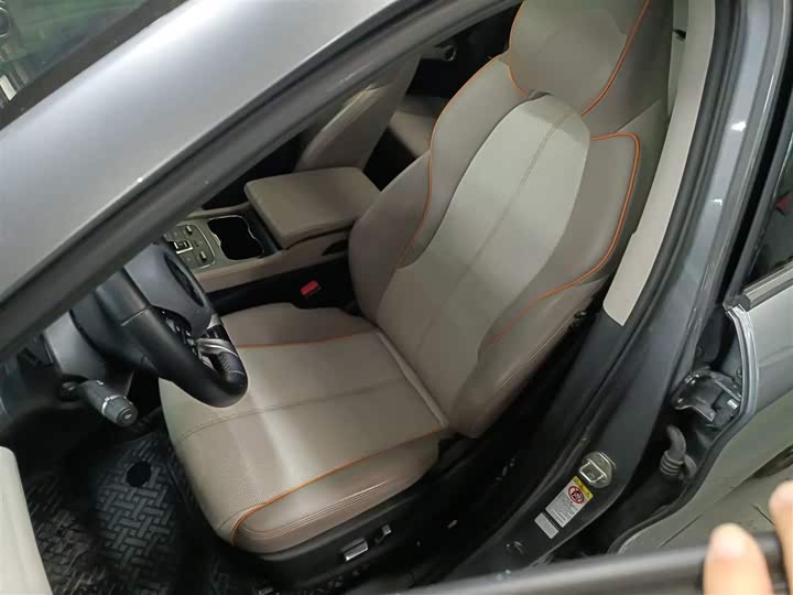 Фото 15 - BYD Yuan Plus