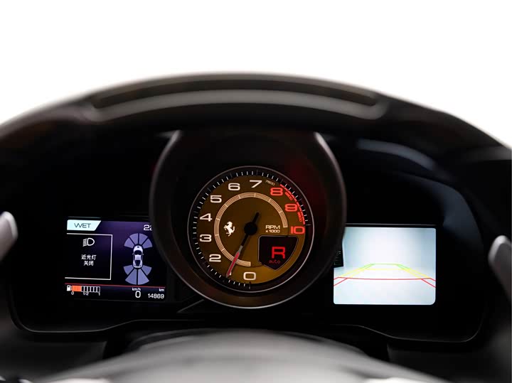 Фото 11 - Ferrari F8