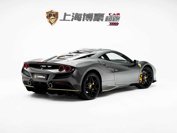 Фото 3 - Ferrari F8