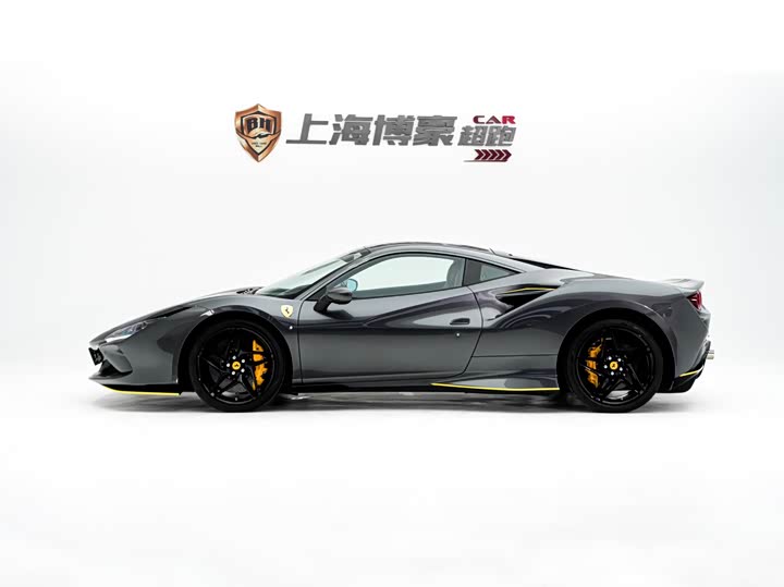 Фото 6 - Ferrari F8