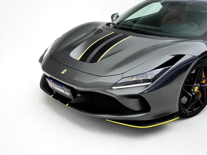 Фото 7 - Ferrari F8