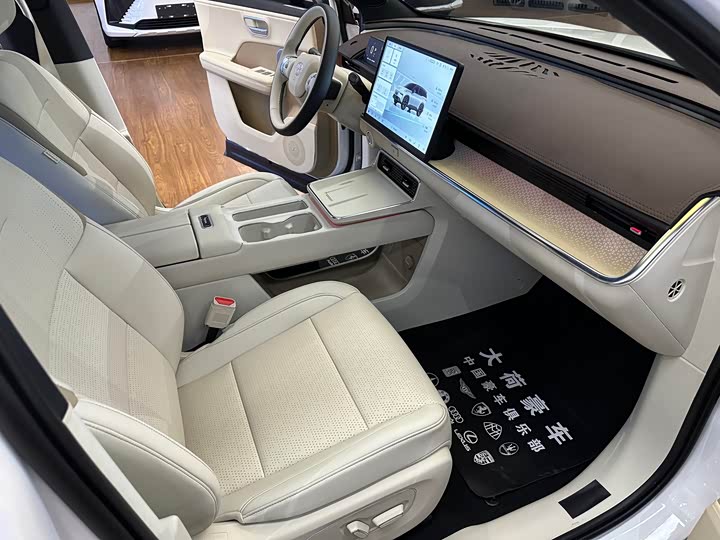 Фото 20 - Toyota bZ3X