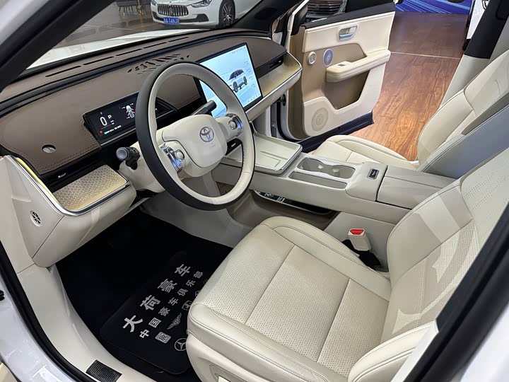 Фото 9 - Toyota bZ3X