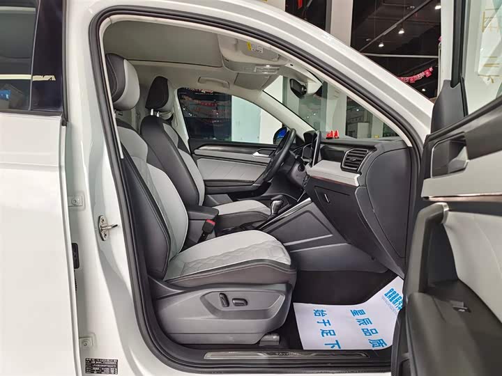 Фото 12 - Volkswagen Tayron