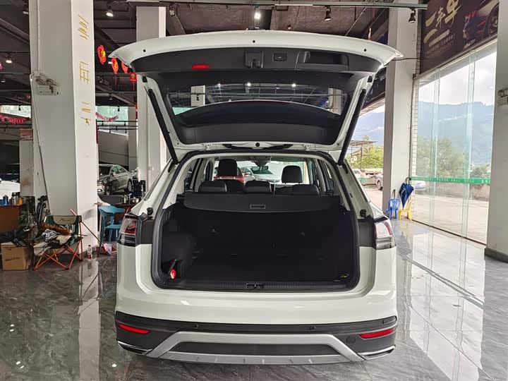 Фото 16 - Volkswagen Tayron