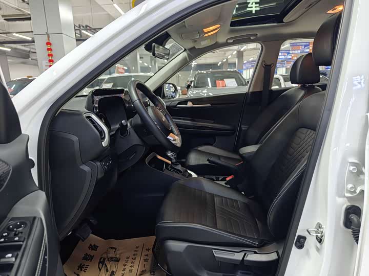 Фото 6 - Kia Sonet