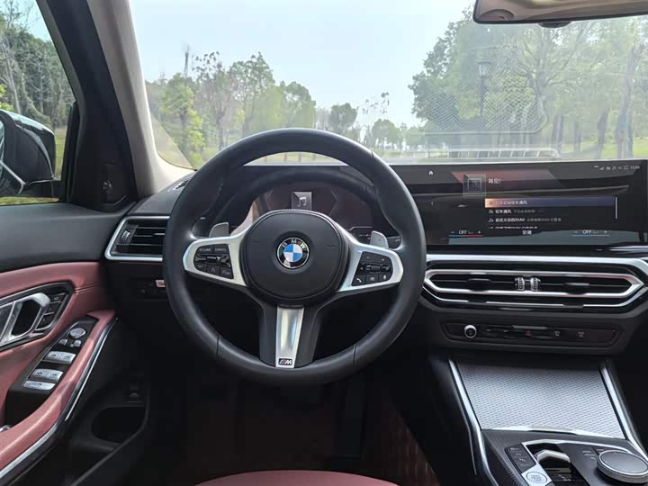 Фото 17 - BMW 3 Series