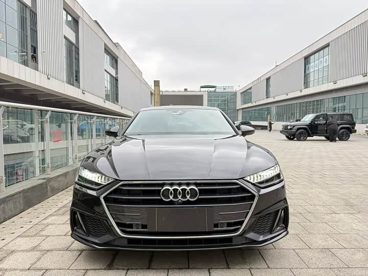 Фото 1 - Audi A7