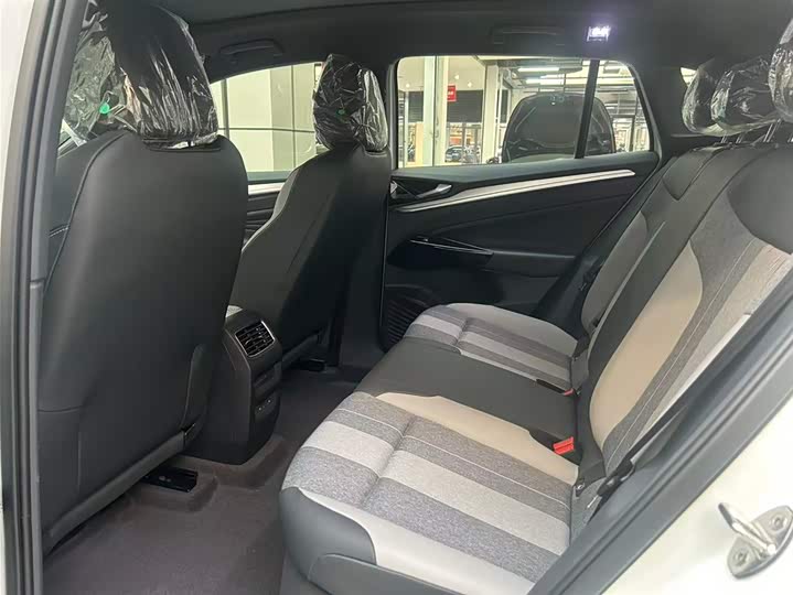 Фото 8 - Volkswagen ID.4 Crozz