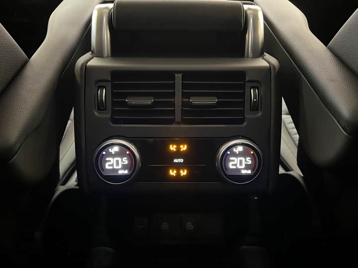 Фото 23 - Land Rover Discovery