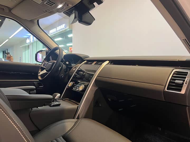 Фото 9 - Land Rover Discovery