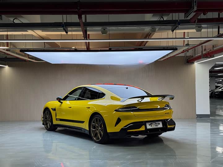 Фото 19 - Xiaomi SU7 Ultra