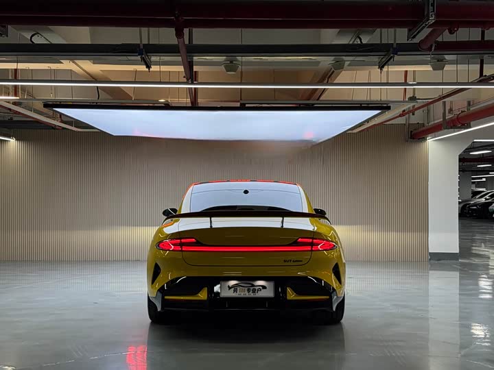 Фото 20 - Xiaomi SU7 Ultra