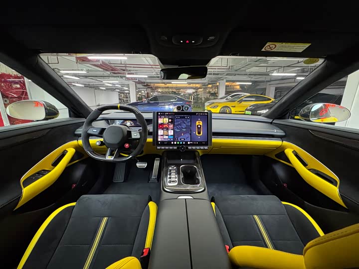 Фото 9 - Xiaomi SU7 Ultra