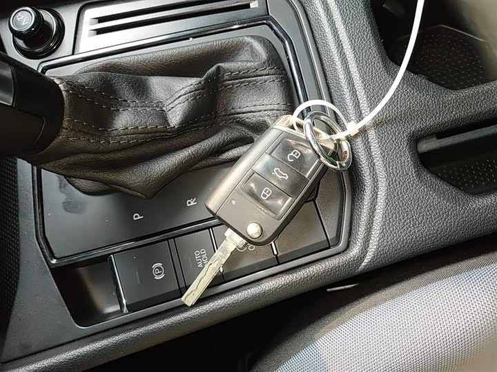 Фото 9 - Volkswagen Lavida