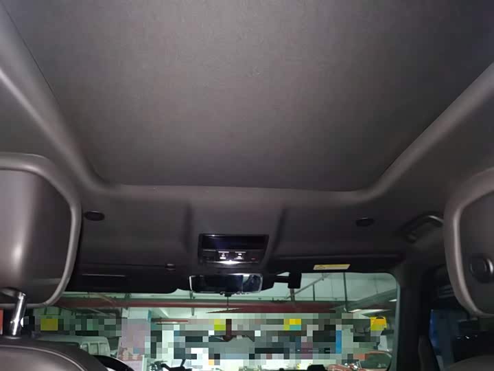 Фото 9 - Land Rover Defender