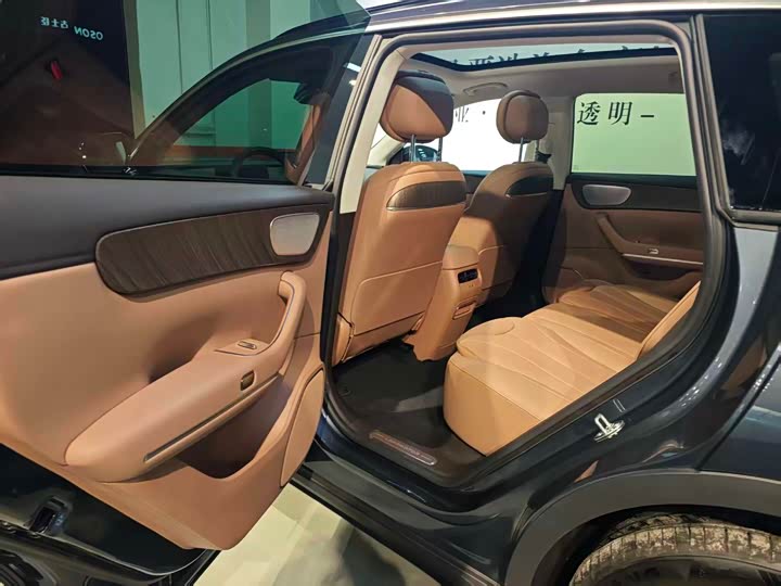 Фото 21 - Leapmotor C11