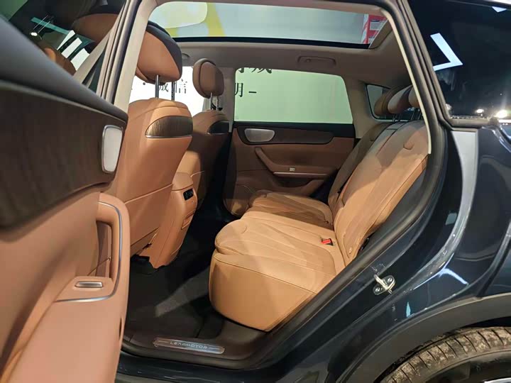 Фото 23 - Leapmotor C11