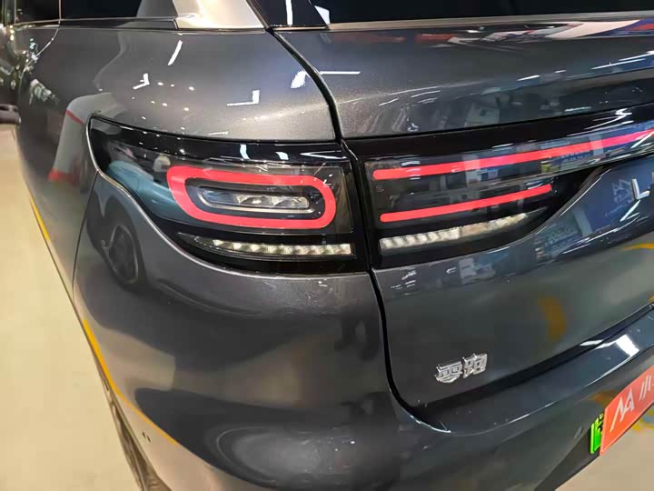 Фото 31 - Leapmotor C11