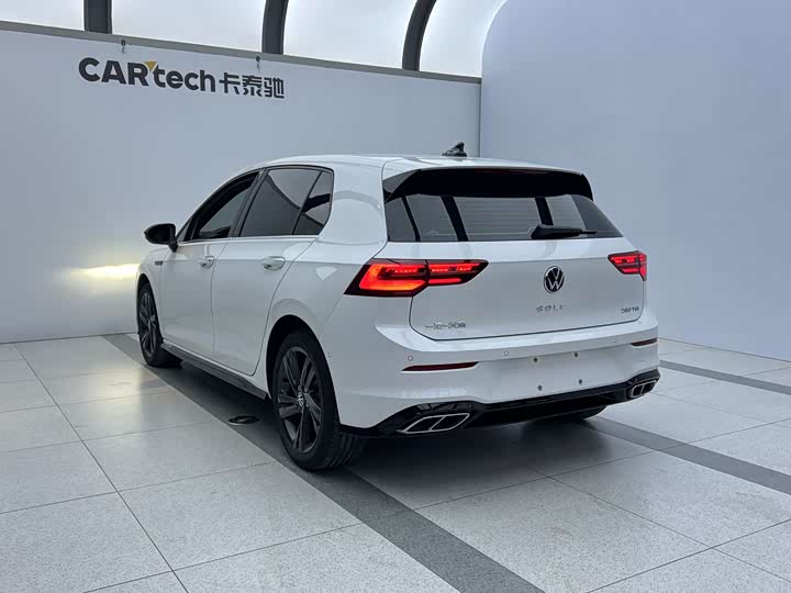 Фото 5 - Volkswagen Golf