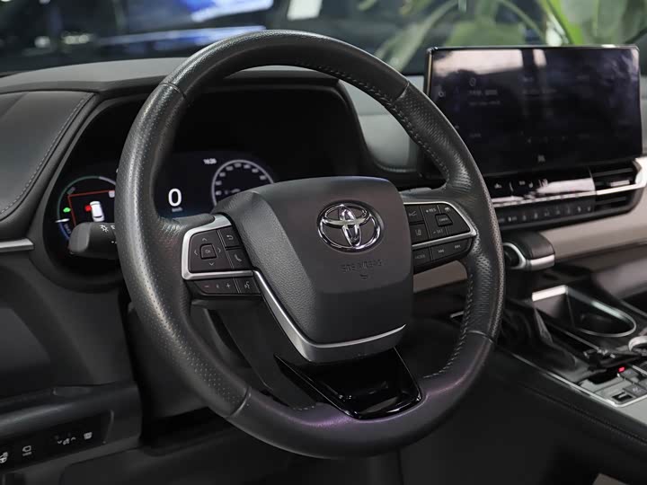 Фото 6 - Toyota Granvia