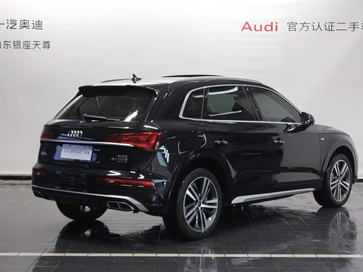 Фото 5 - Audi Q5L
