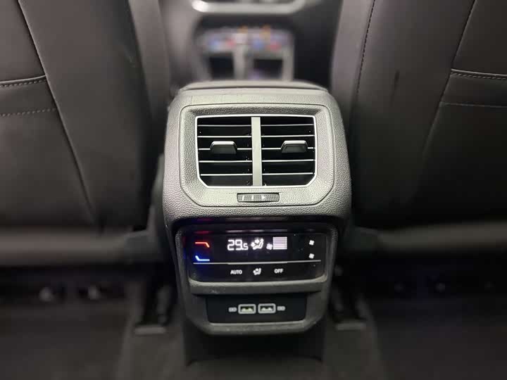 Фото 25 - Volkswagen Tayron