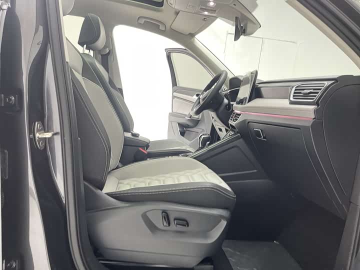 Фото 47 - Volkswagen Tayron