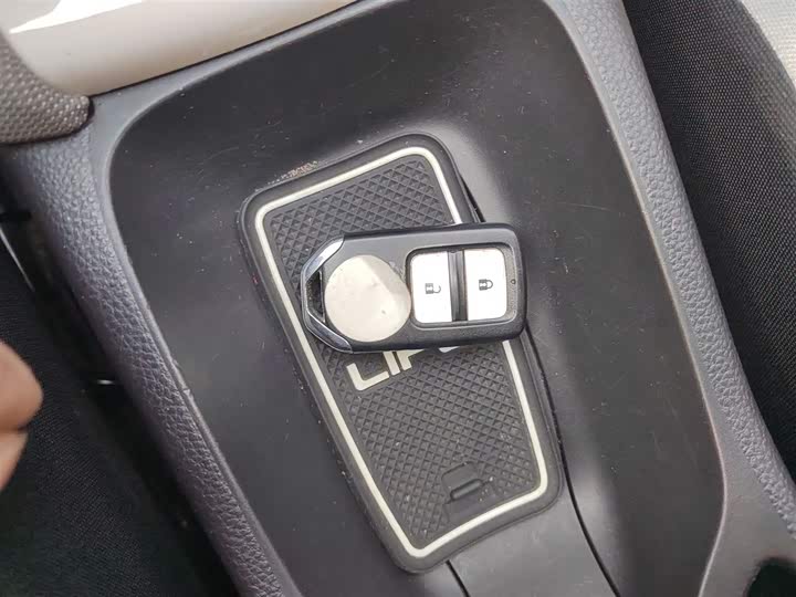 Фото 9 - Honda Life