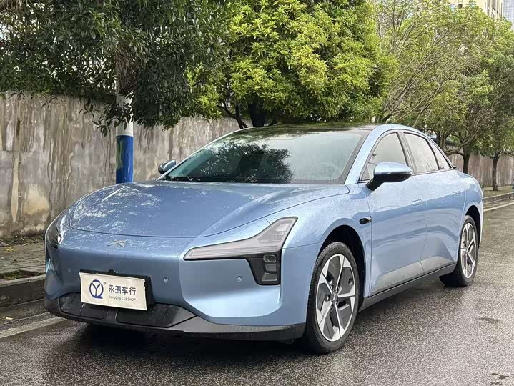 Фото 1 - XPeng Mona M03