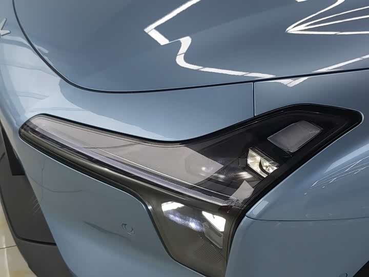 Фото 11 - XPeng Mona M03