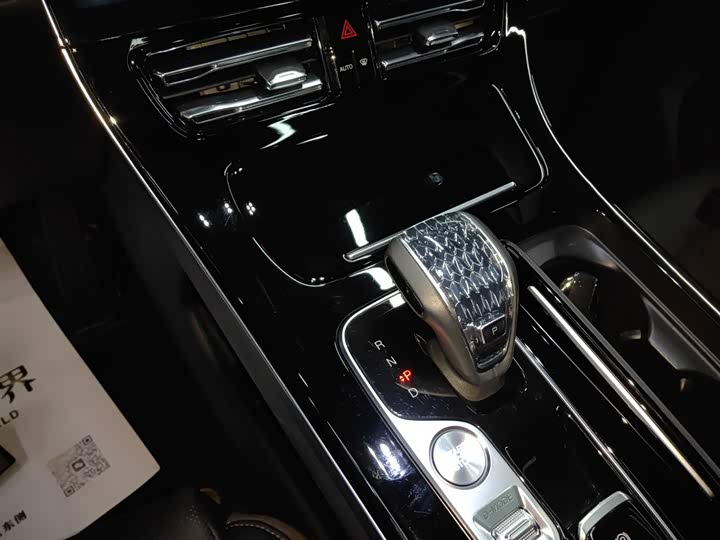 Фото 14 - GAC Trumpchi M8