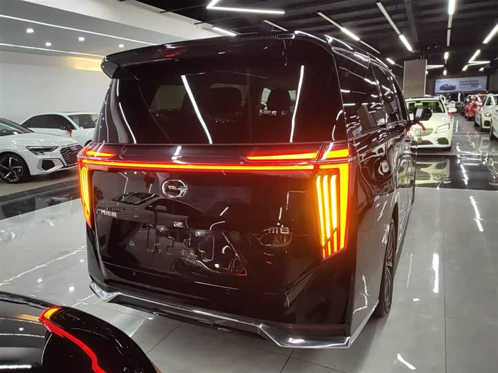 Фото 6 - GAC Trumpchi M8