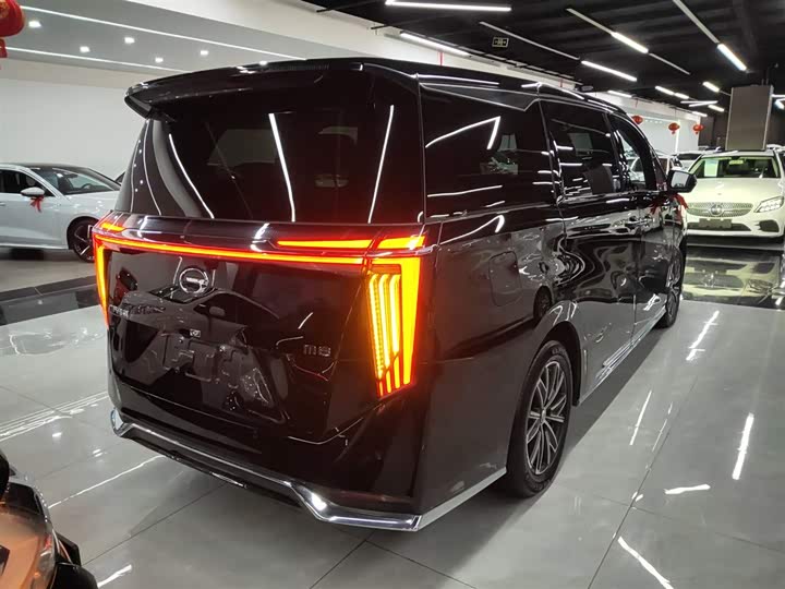 Фото 7 - GAC Trumpchi M8