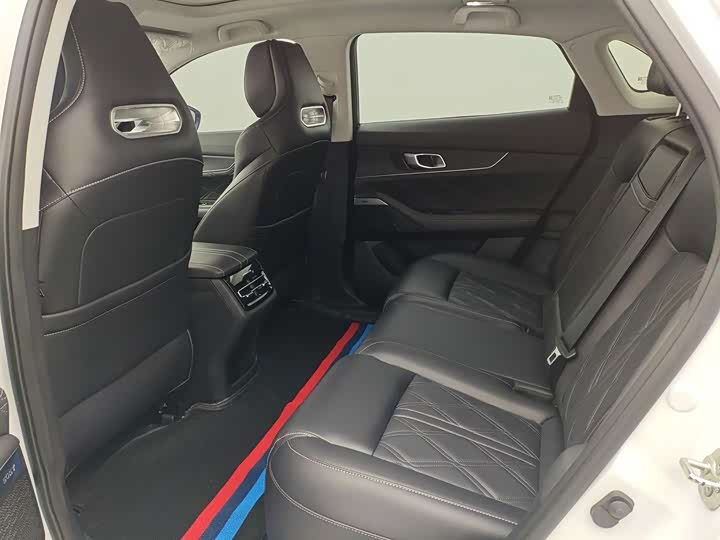 Фото 8 - Changan UNI-K