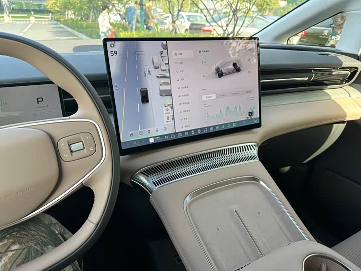 Фото 19 - XPeng X9