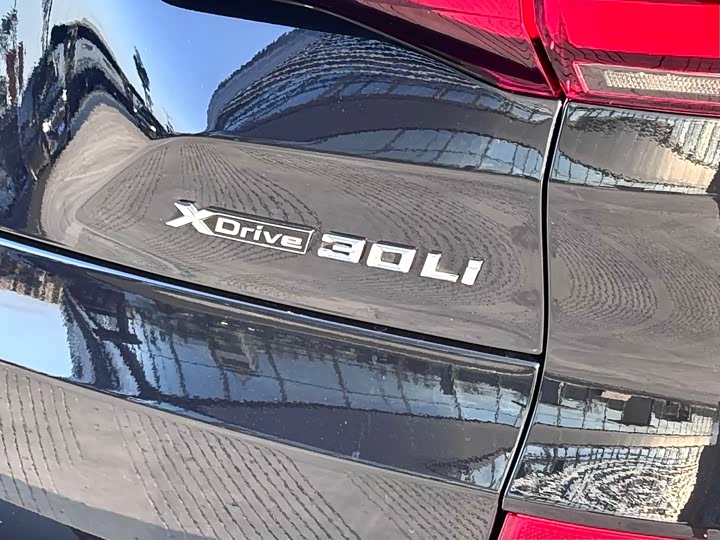 Фото 16 - BMW X5