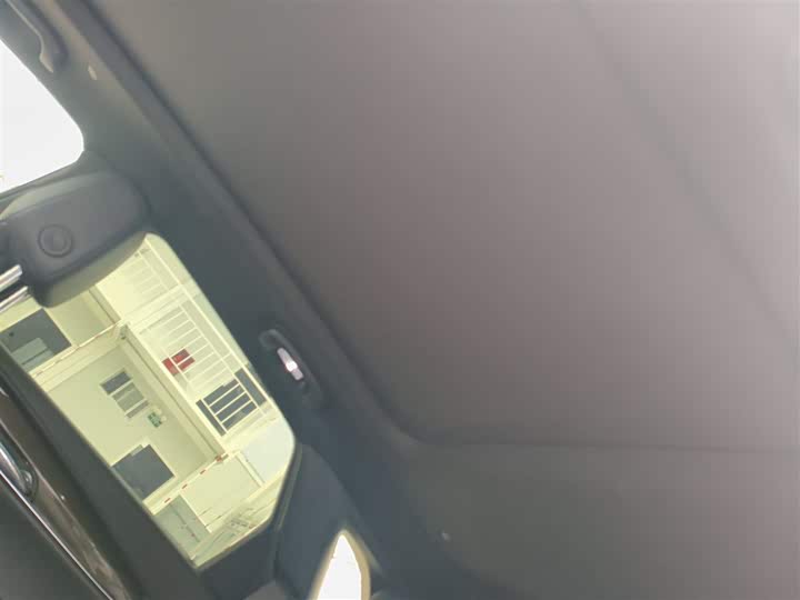 Фото 9 - Cadillac XT5