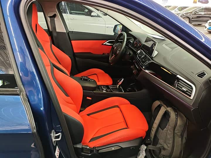 Фото 11 - BMW 1 Series