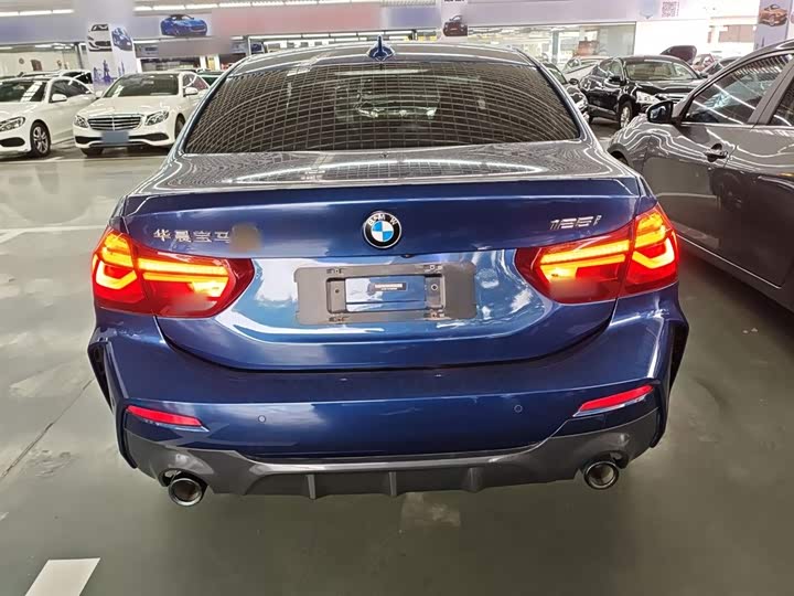 Фото 8 - BMW 1 Series